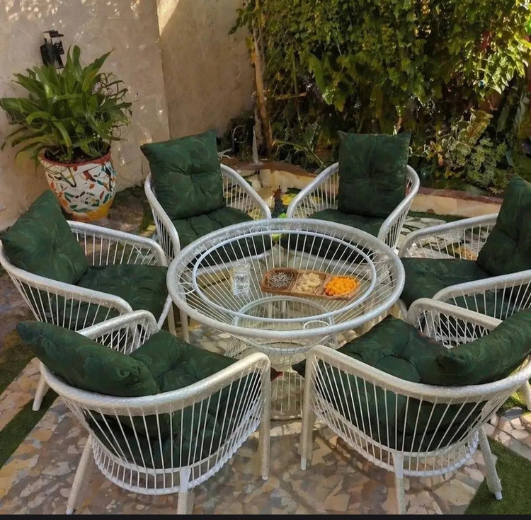 میز و صندلی باغی ست ۸نفره مدل مدرن رنگ کوره ای بدون هیچگونه زنگ زدگی