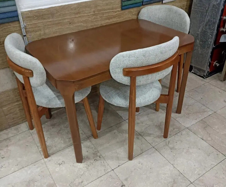 میز وصندلی نهار خوری ست۶نفره مدل نوبل با بهترین کیفیت چوب و پارچه نانو و قابل شستشو