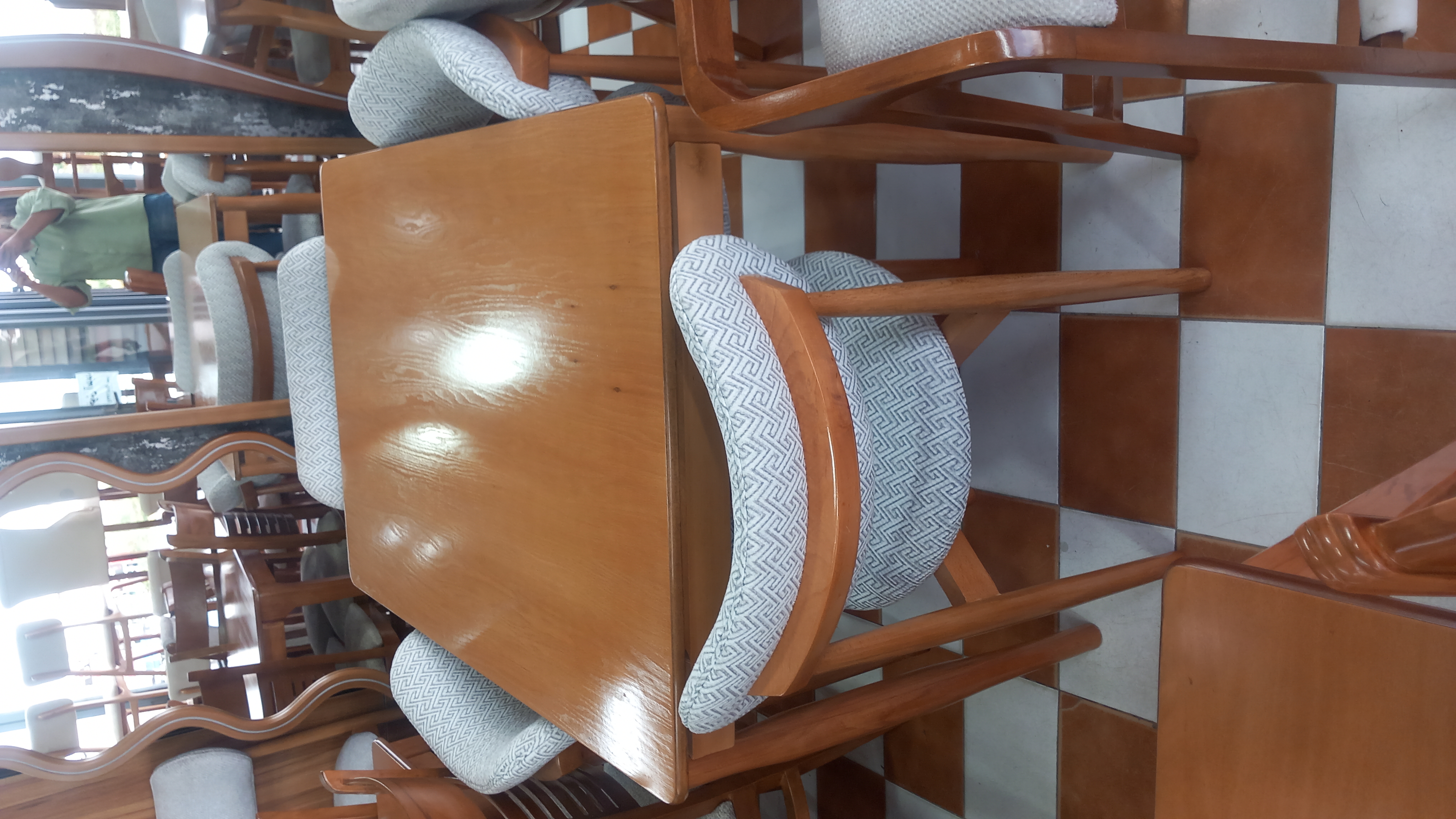 میزو صندلی نهار خوری ست۸نفره مدل نوبل باچوب وپارچه نانو و قابل شستشو
